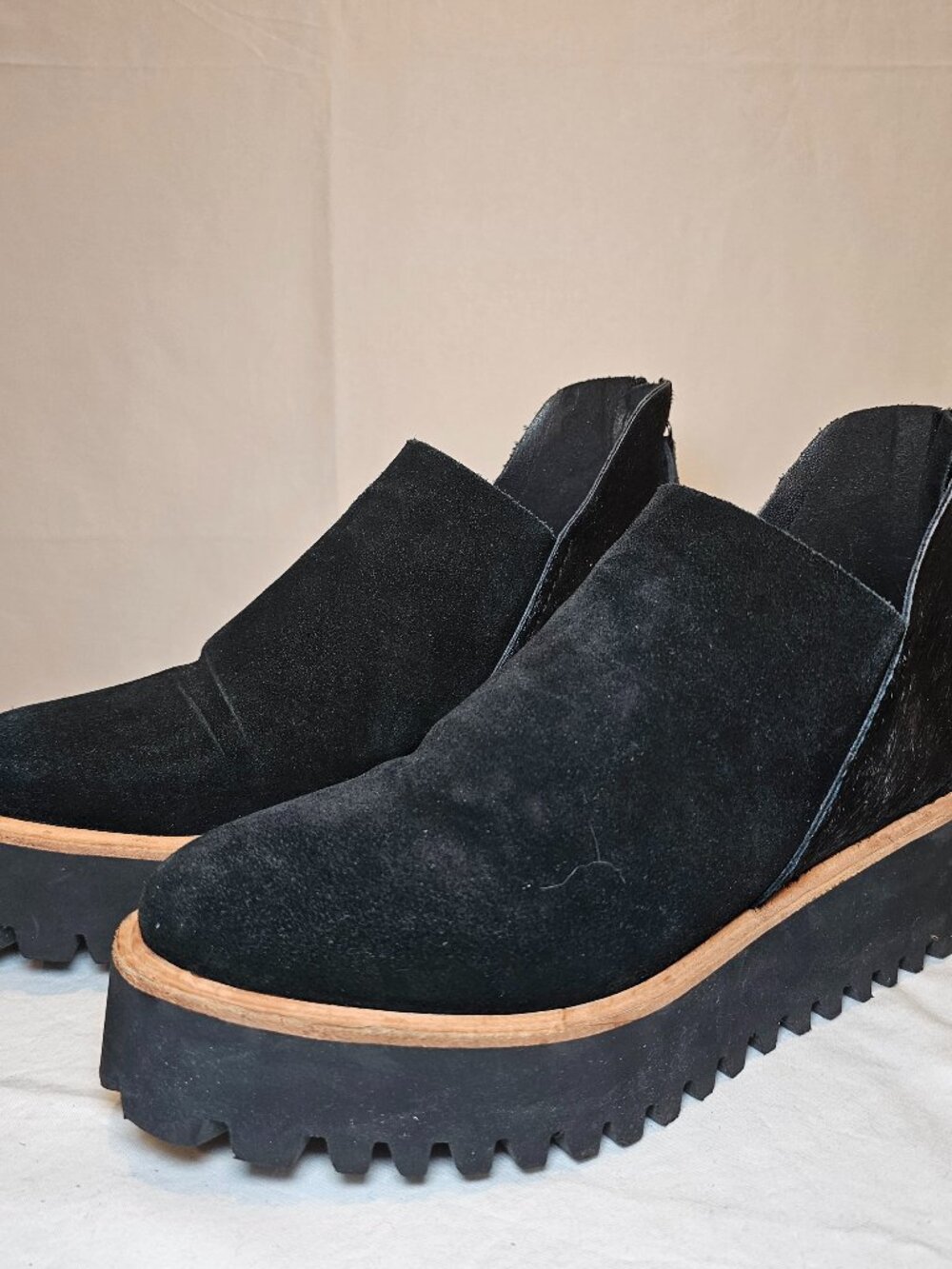 All Black Women's Black Faux Suede Fur Lined Platform Boots EU 37 US 6.5